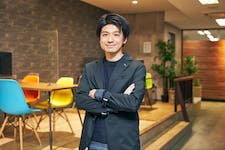 企業代表者顔写真
