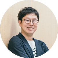 企業代表者顔写真